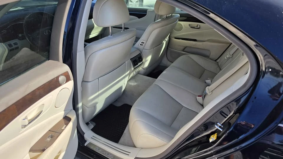 2008 Lexus LS 4th Gen - Image 11 of 16