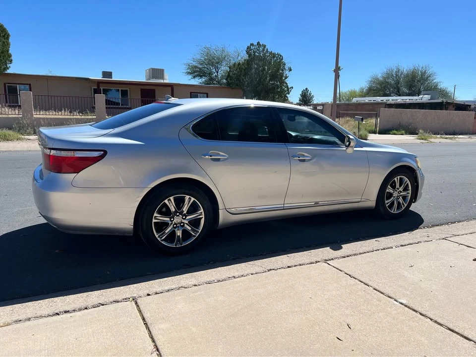 2008 Lexus LS 4th Gen - Image 2 of 10
