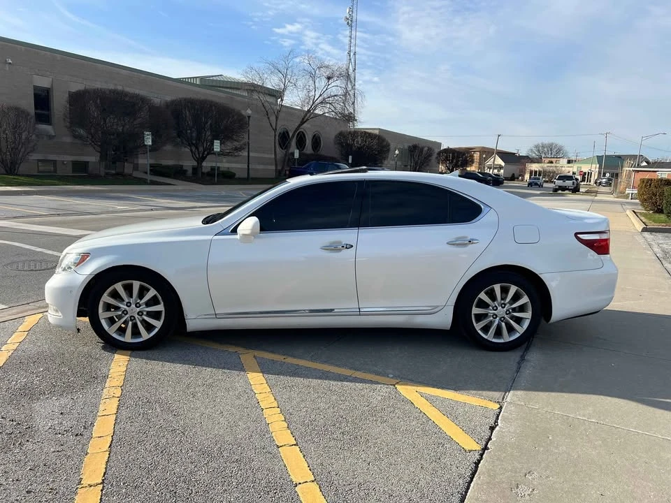 2008 Lexus LS 4th Gen - Image 4 of 19
