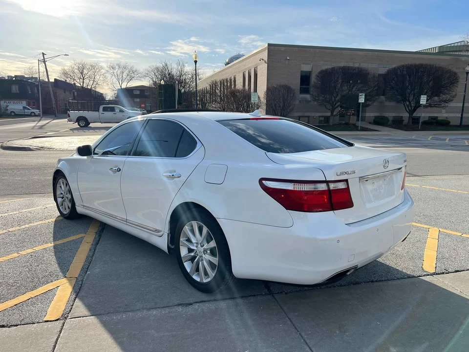 2008 Lexus LS 4th Gen - Image 7 of 19