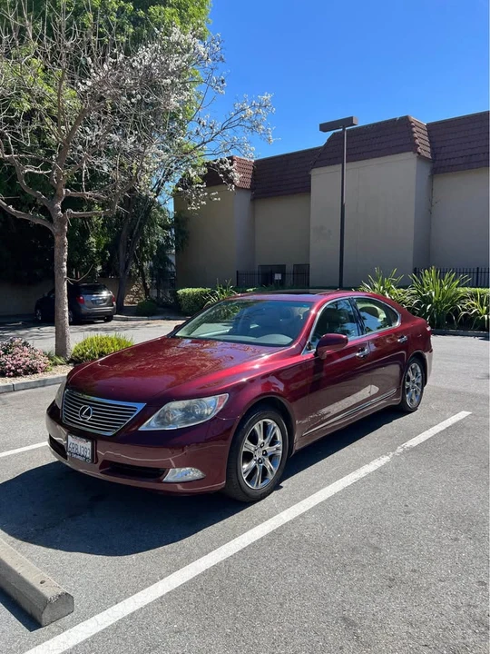 2008 Lexus LS 4th Gen - Image 3 of 12