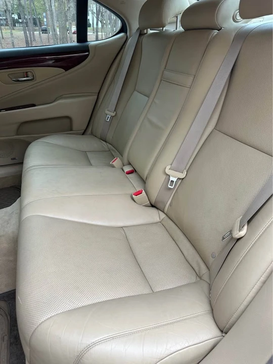2008 Lexus LS 4th Gen - Image 17 of 18