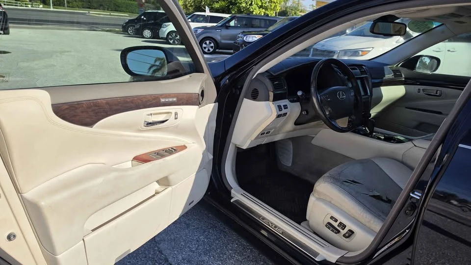 2008 Lexus LS 4th Gen - Image 10 of 16