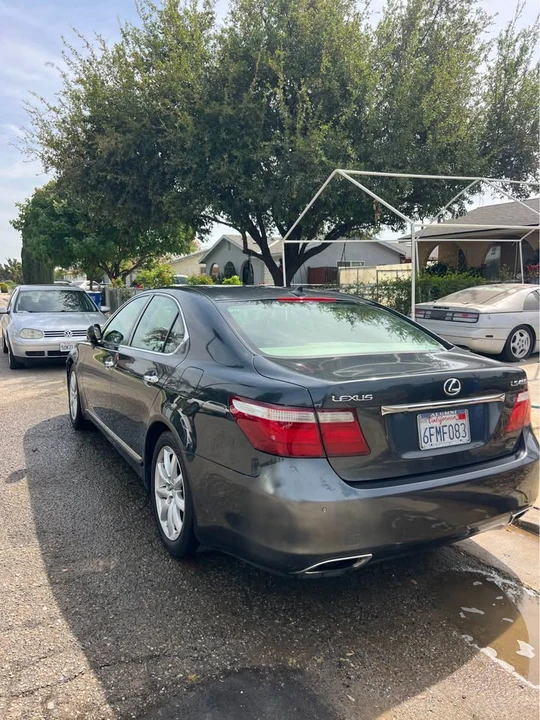 2008 Lexus LS 4th Gen - Image 4 of 13