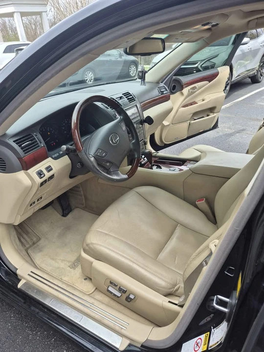 2008 Lexus LS 4th Gen - Image 14 of 16