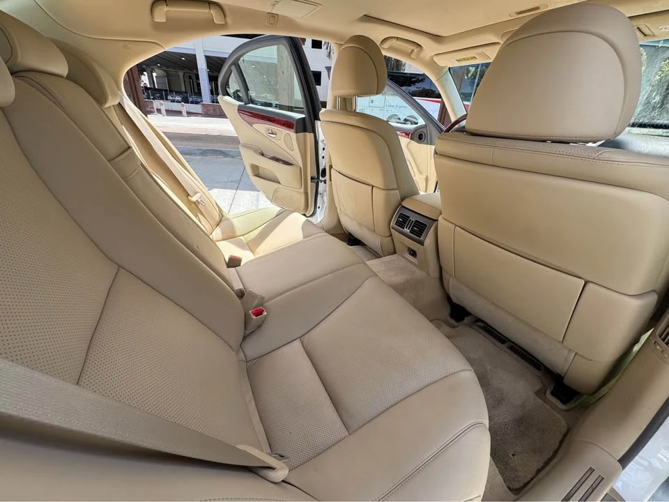 2008 Lexus LS 4th Gen - Image 13 of 20