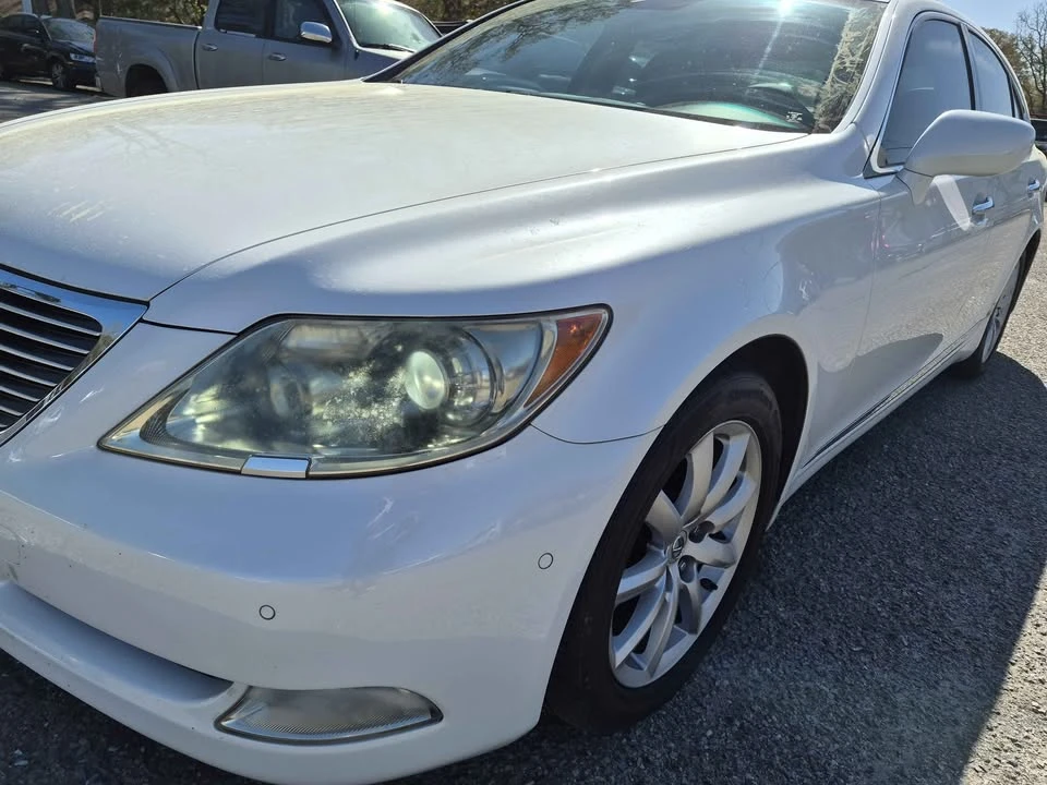2008 Lexus LS 4th Gen - Image 2 of 18