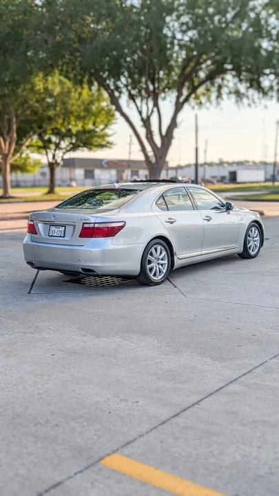 2008 Lexus LS 4th Gen - Image 4 of 14