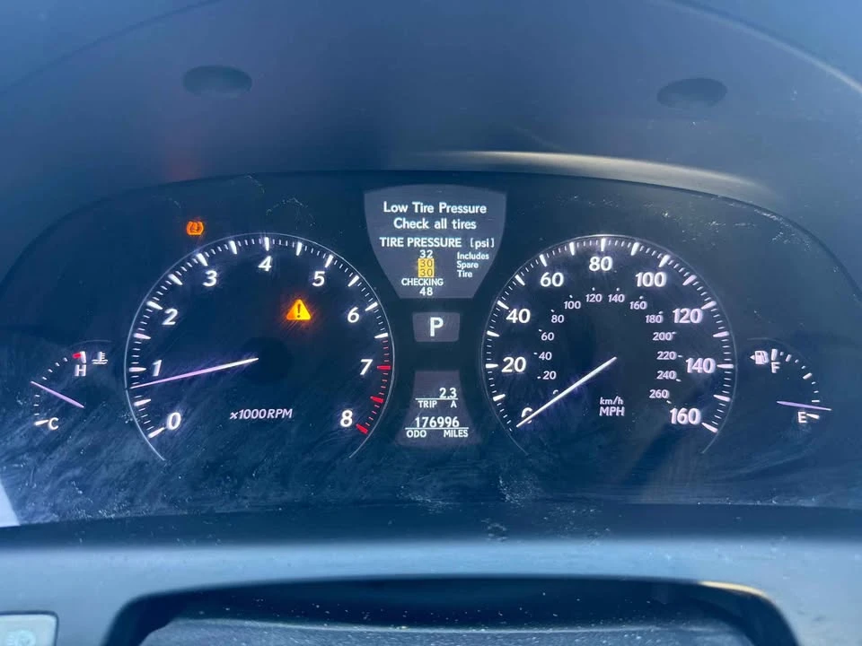 2008 Lexus LS 4th Gen - Image 9 of 10