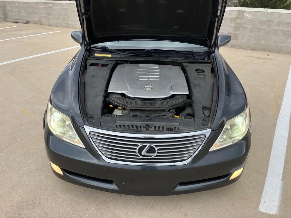 2008 Lexus LS 4th Gen - Image 15 of 18