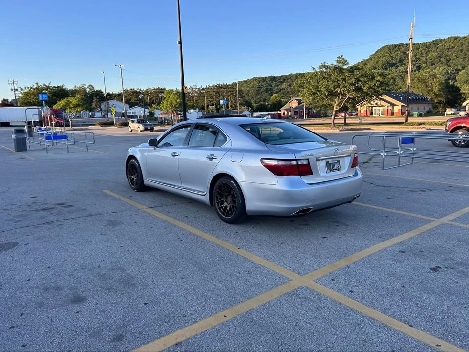 2008 Lexus LS 4th Gen - Image 2 of 6