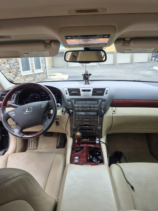 2008 Lexus LS 4th Gen - Image 12 of 16