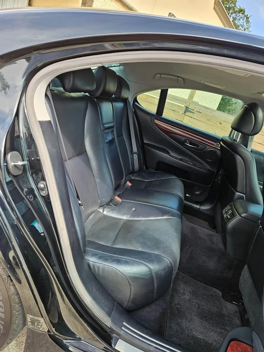 2008 Lexus LS 4th Gen - Image 10 of 13