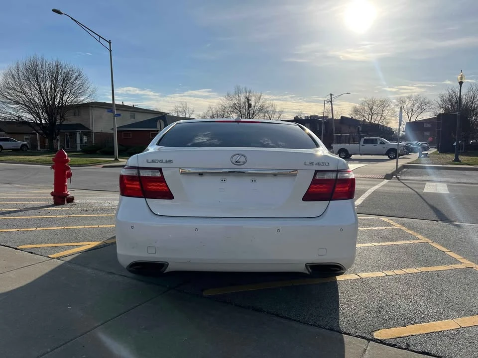 2008 Lexus LS 4th Gen - Image 5 of 19