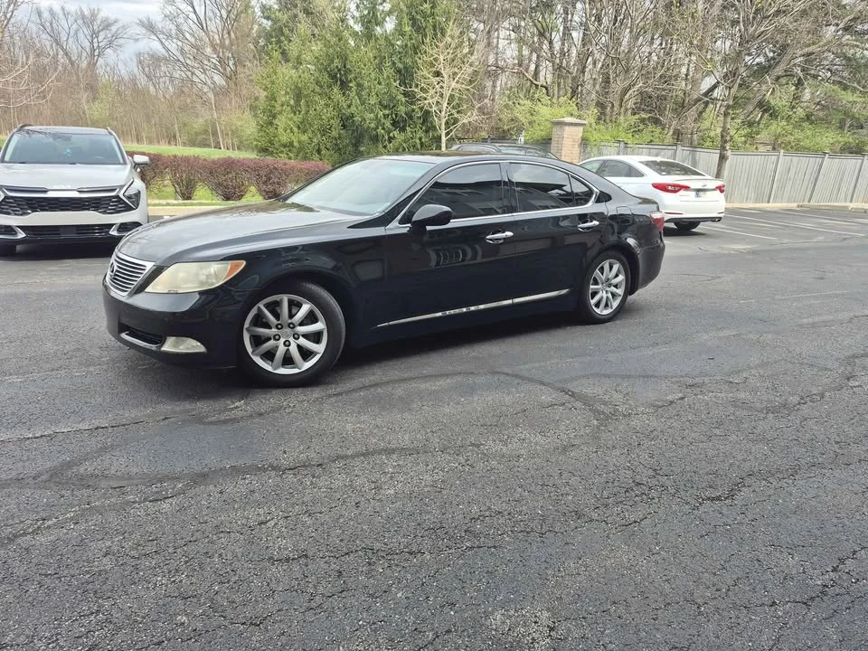 2008 Lexus LS 4th Gen - Image 5 of 16