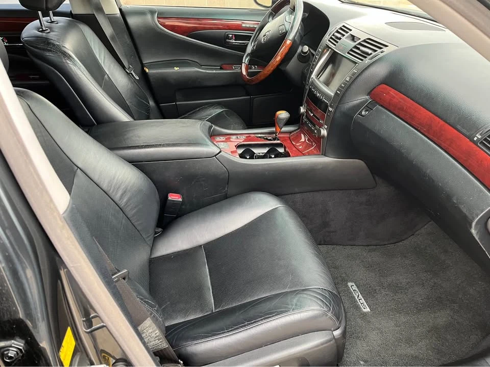 2008 Lexus LS 4th Gen - Image 5 of 18