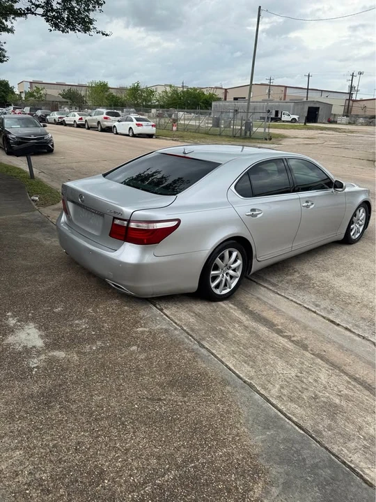 2008 Lexus LS 4th Gen - Image 8 of 16