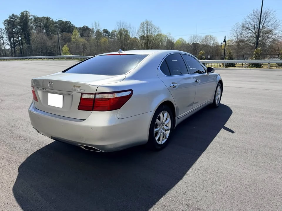 2008 Lexus LS 4th Gen - Image 5 of 13