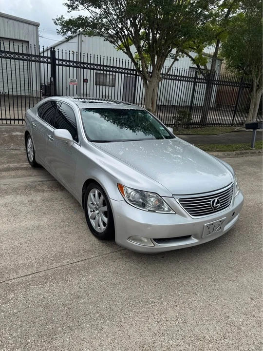 2008 Lexus LS 4th Gen - Image 2 of 16