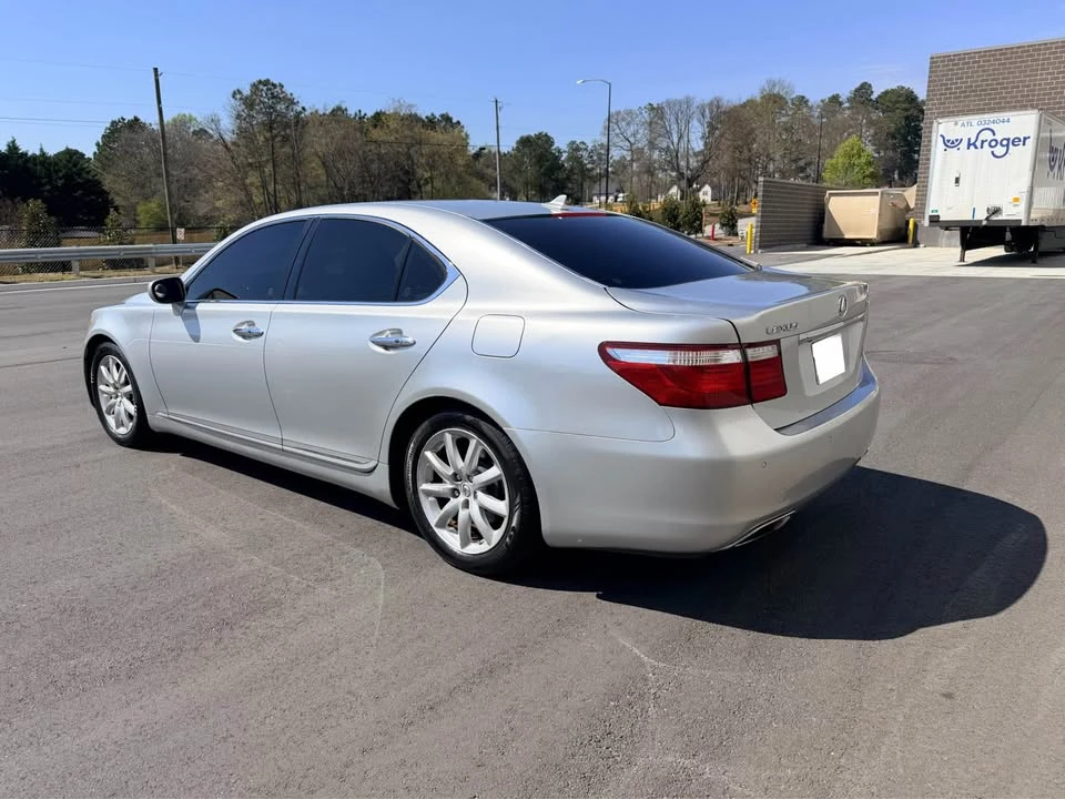 2008 Lexus LS 4th Gen - Image 3 of 13