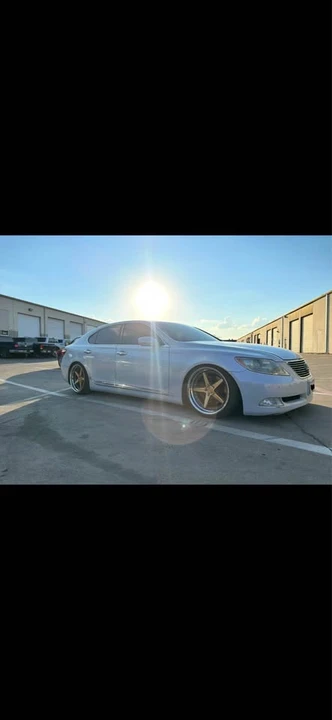 2008 Lexus LS 4th Gen - Image 8 of 20