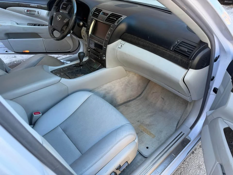 2008 Lexus LS 4th Gen - Image 8 of 12