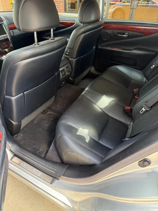 2008 Lexus LS 4th Gen - Image 11 of 20