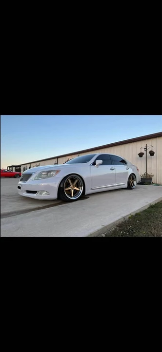 2008 Lexus LS 4th Gen - Image 2 of 20