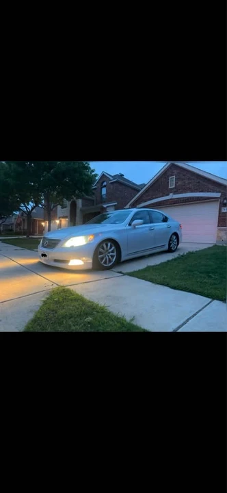 2008 Lexus LS 4th Gen - Image 14 of 20