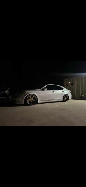 2008 Lexus LS 4th Gen - Image 6 of 20