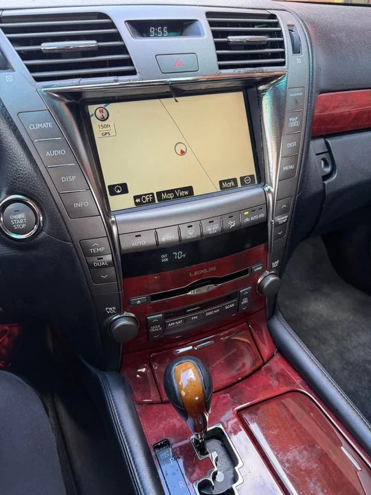 2008 Lexus LS 4th Gen - Image 9 of 20