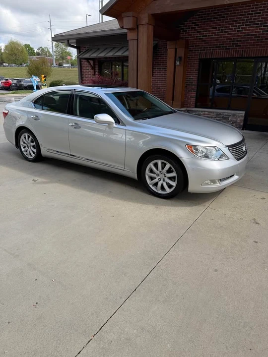 2008 Lexus LS 4th Gen - Image 3 of 20