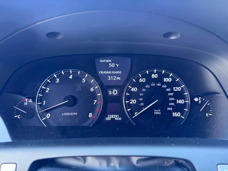 2008 Lexus LS 4th Gen - Image 12 of 13