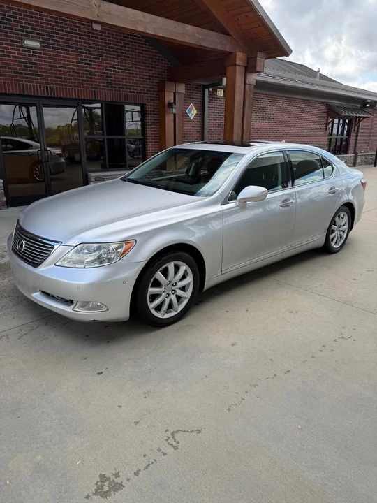 2008 Lexus LS 4th Gen - Image 19 of 20