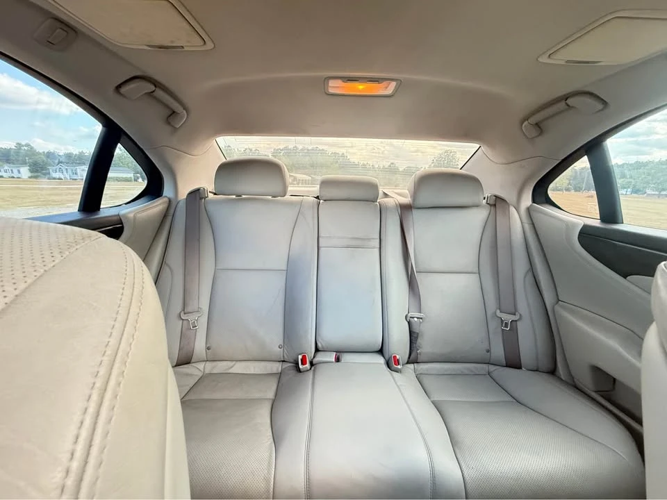 2008 Lexus LS 4th Gen - Image 7 of 14