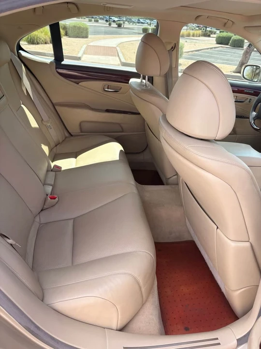 2008 Lexus LS 4th Gen - Image 9 of 15