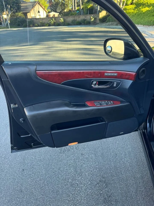 2008 Lexus LS 4th Gen - Image 7 of 20
