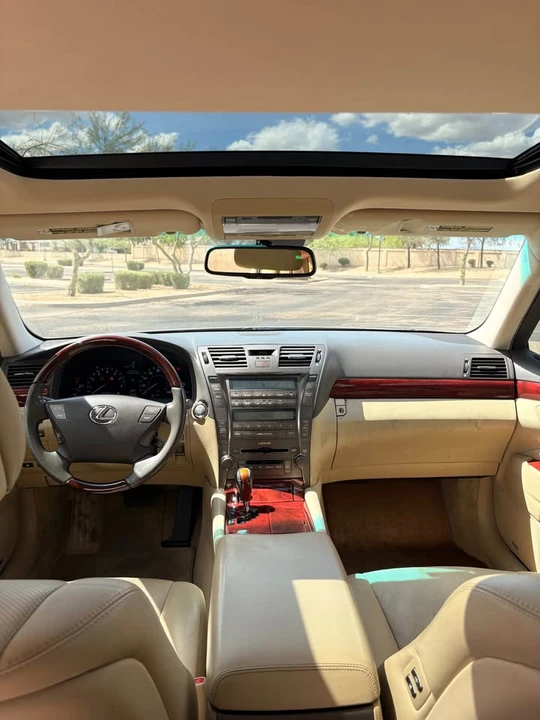 2008 Lexus LS 4th Gen - Image 12 of 15