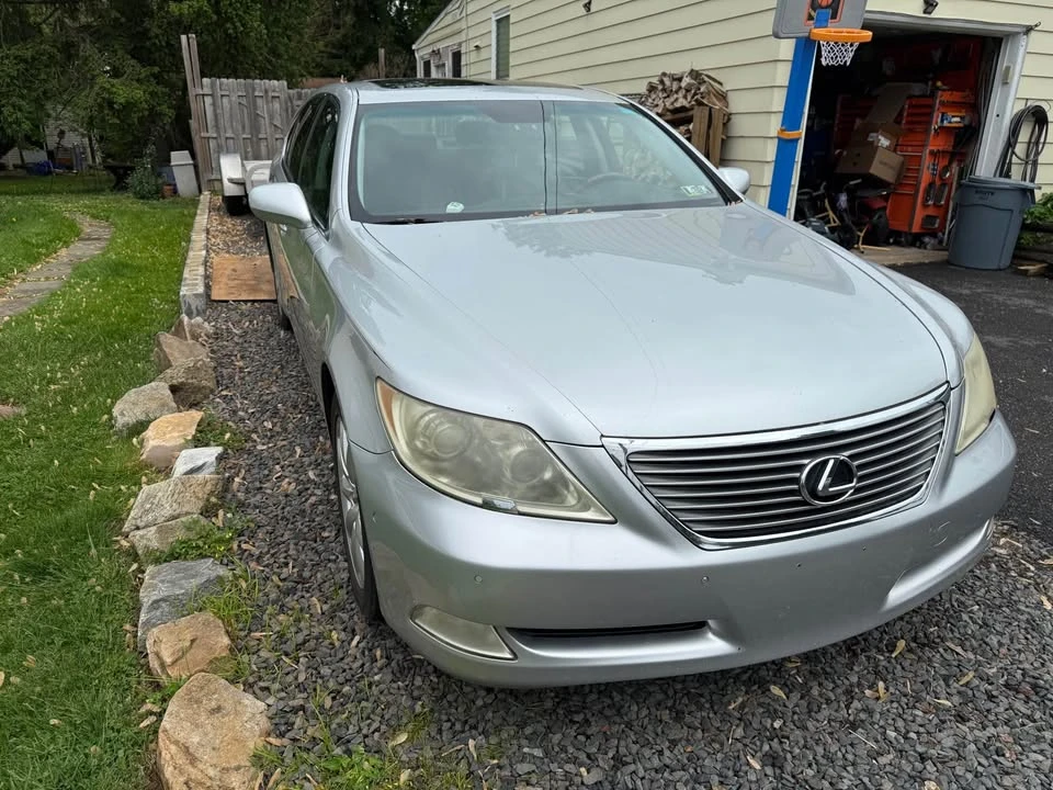 2008 Lexus LS 4th Gen - Image 2 of 8