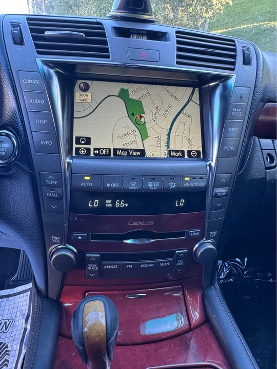 2008 Lexus LS 4th Gen - Image 10 of 20