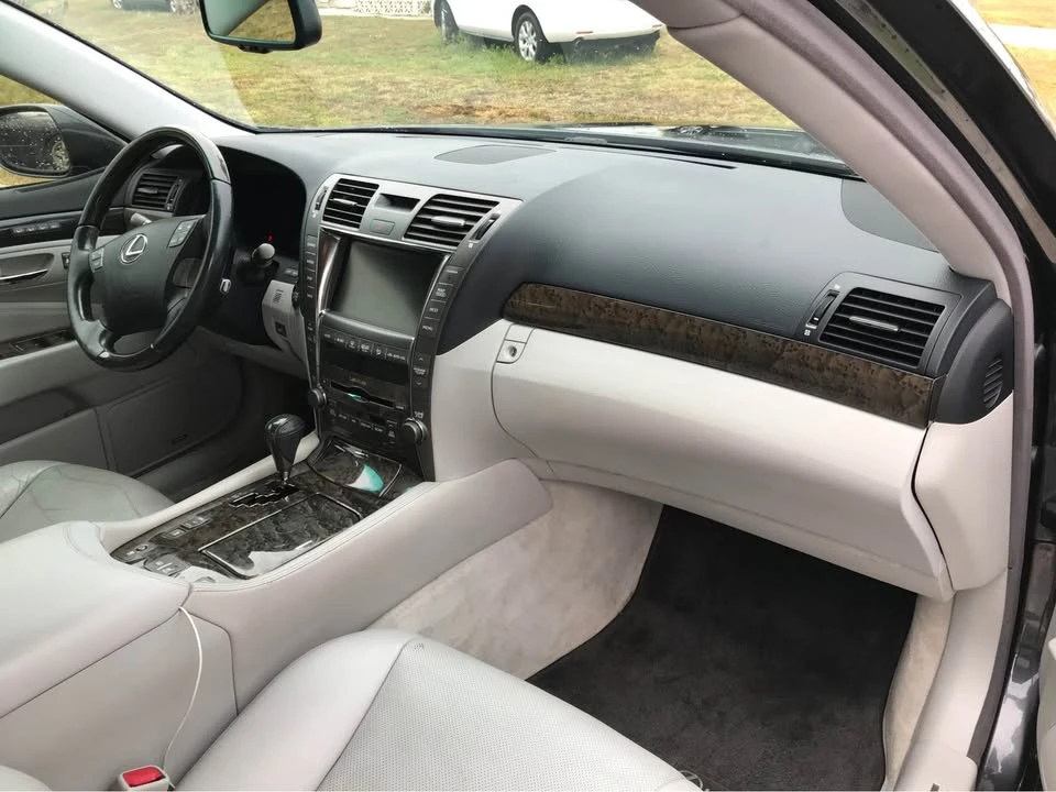2008 Lexus LS 4th Gen - Image 12 of 20