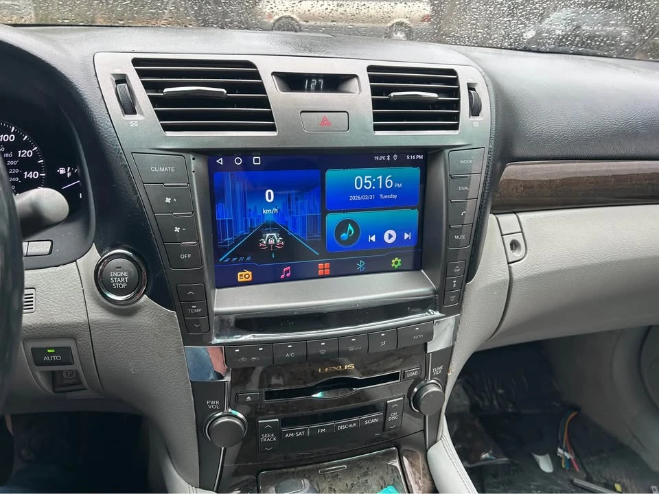 2008 Lexus LS 4th Gen - Image 12 of 14