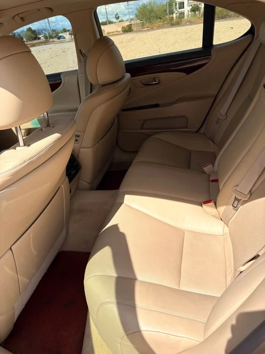 2008 Lexus LS 4th Gen - Image 11 of 15