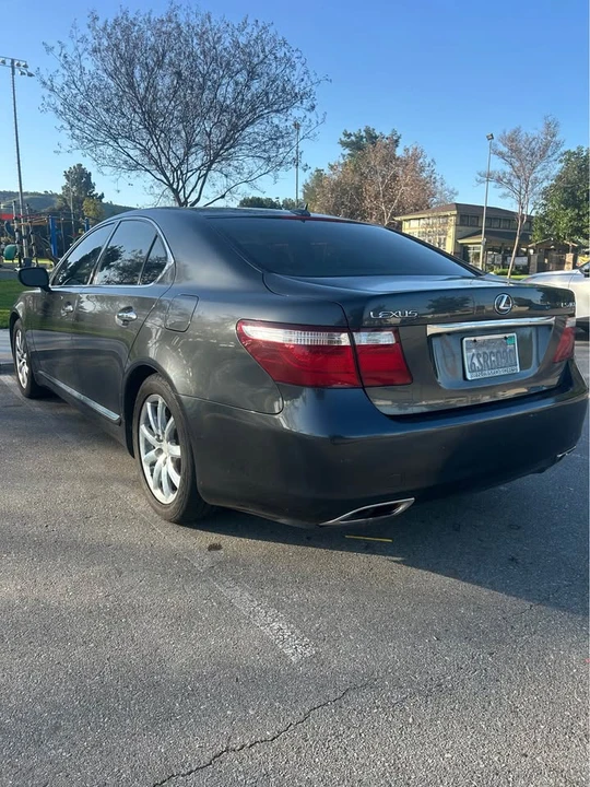 2008 Lexus LS 4th Gen - Image 5 of 14