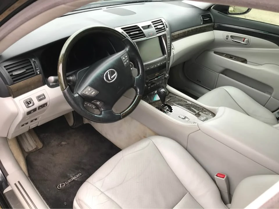 2008 Lexus LS 4th Gen - Image 17 of 20