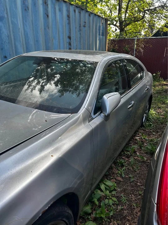 2008 Lexus LS 4th Gen - Image 4 of 8