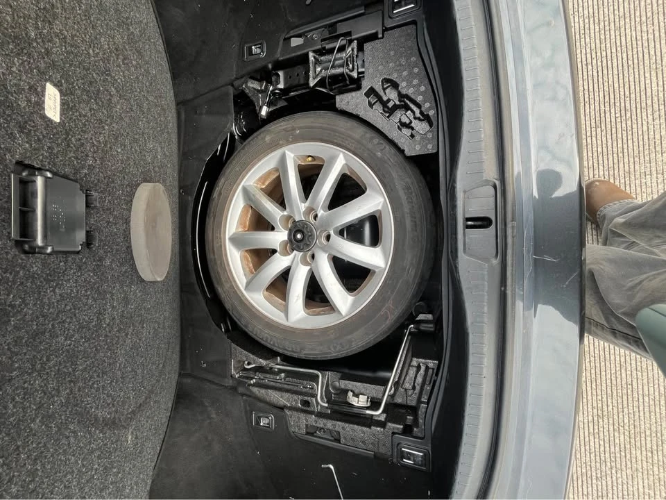 2008 Lexus LS 4th Gen - Image 18 of 20
