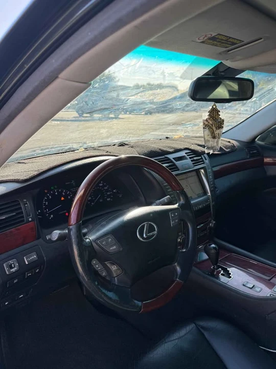 2008 Lexus LS 4th Gen - Image 4 of 10