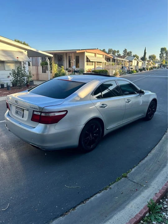 2008 Lexus LS 4th Gen - Image 4 of 10