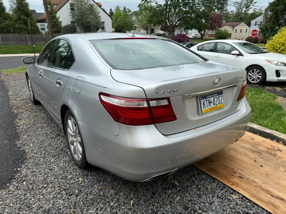 2008 Lexus LS 4th Gen - Image 4 of 8
